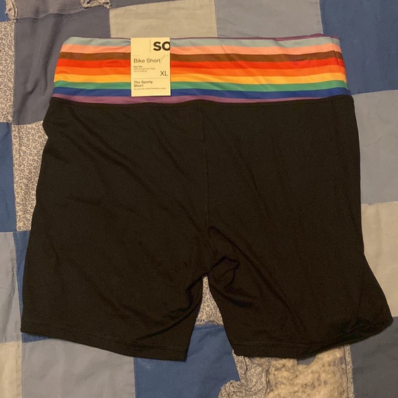 So rainbow bike short - Picture 3 of 3